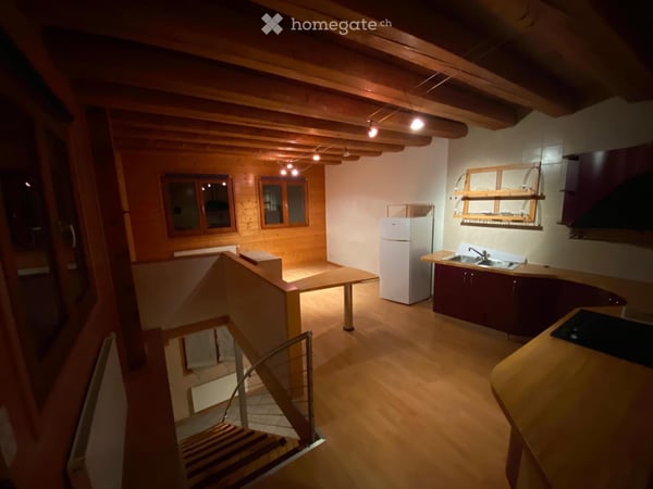 À louer appartement 5 pièces en triplex à Illarsaz 1