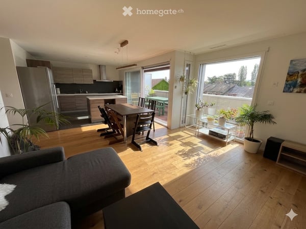 Appartement de 4,5 pièces de 107 m² avec balcon plein sud 1