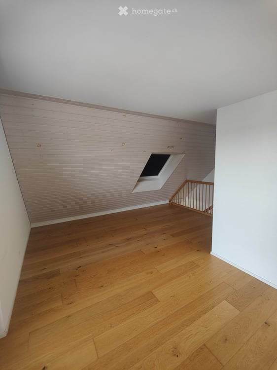 Superbe duplex 2,5 pièces avec balcon 3