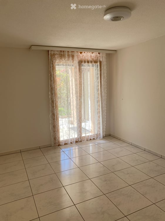 Charmante 2.5-Zimmer-Wohnung mit Gartensitzplatz  ab sofort 2