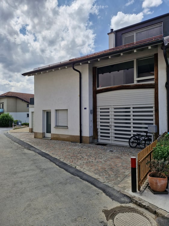 Maison 4,5 pièces avec 5 à 7 places de parc 1