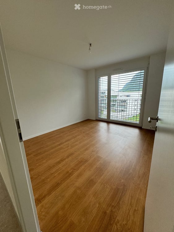 Appartement 3.5 pièces moderne avec balcon Aigle 3