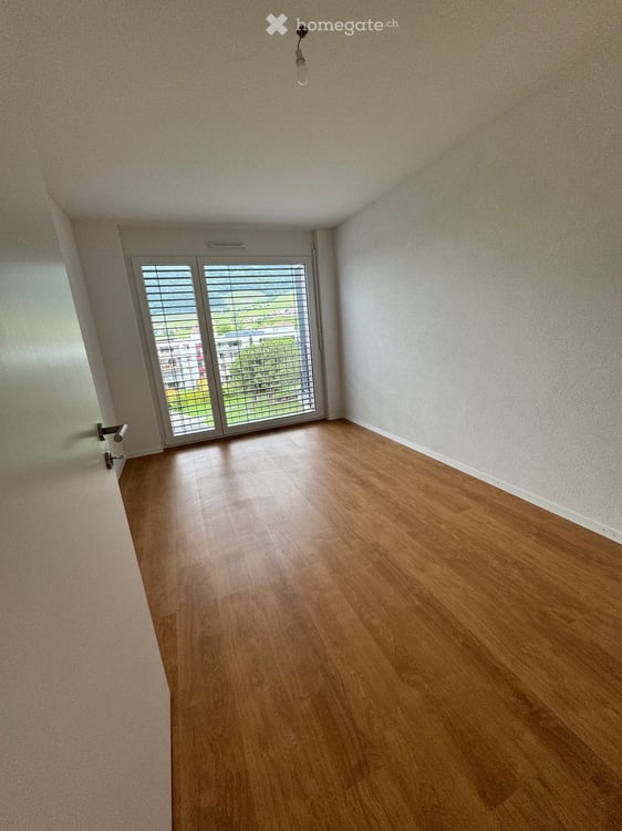 Appartement 3.5 pièces moderne avec balcon Aigle 4