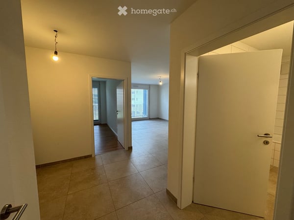 Appartement 2.5 pièces lumineux Aigle 1