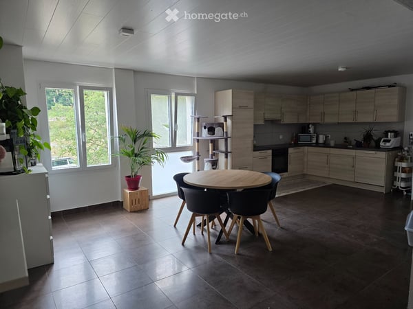 Appartement e 4,5 pces à louer à Buttes 1