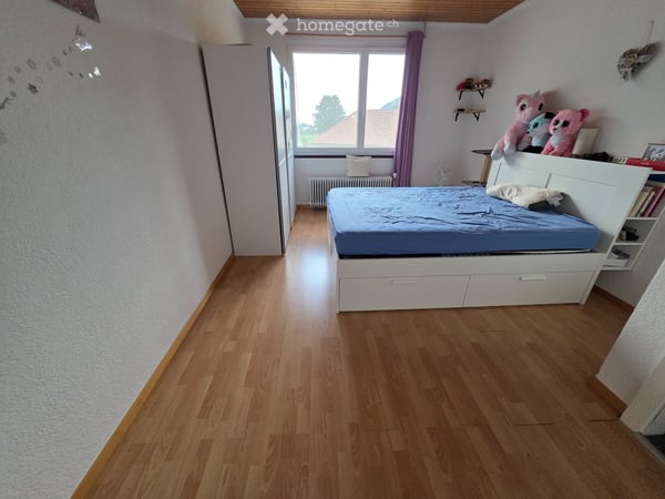 Appartement e 4,5 pces à louer à Buttes 2