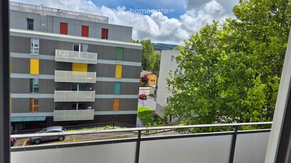 Appartement 4 pièces à louer à La Chaux-de-Fonds 3