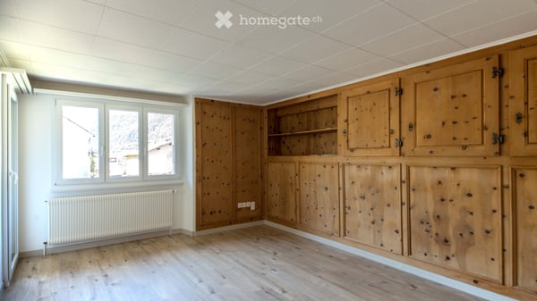 Moderne 4.5-Zimmer-Dachwohnung mit rundum Bergsicht 3
