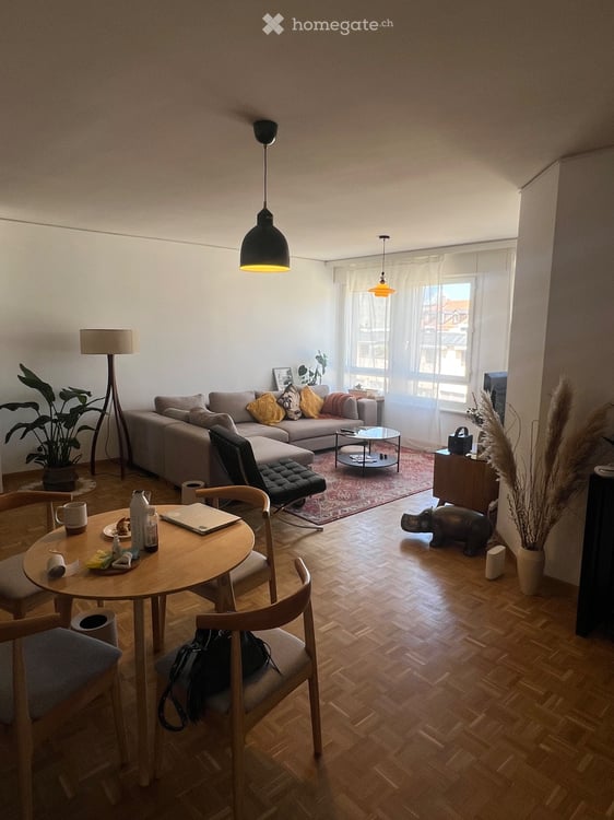 LEASE TAKEOVER Exceptional 5-Room Apartment /Eaux-Vives 1