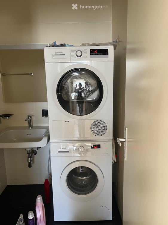 LEASE TAKEOVER Exceptional 5-Room Apartment /Eaux-Vives 2