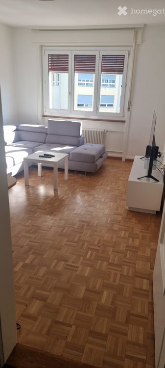 Á louer jolie appartement 2 pièces et demi 1