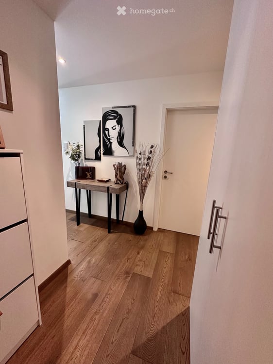 À louer : 3,5 pièces avec 2 places intérieurs 5