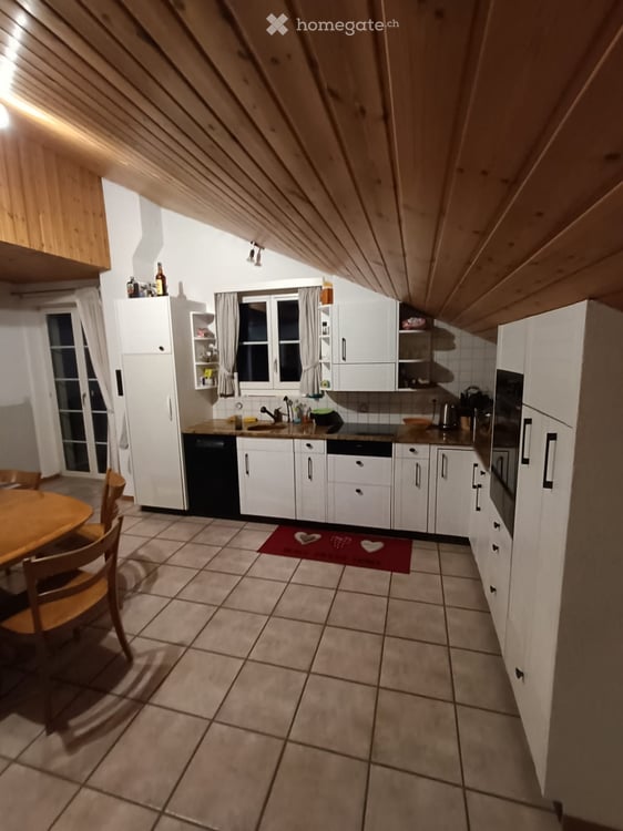 Apparemment à louer 5