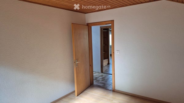 Spacieux appartement 3.5 pces au 1er étage sous les combles 4