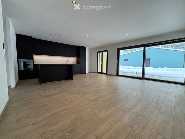 Villa 5 pièces avec grand jardin et 5 places de parc 1