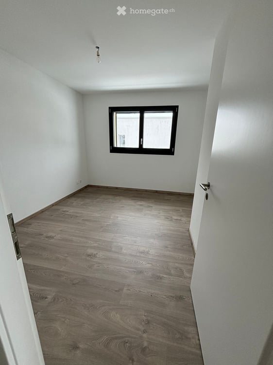 Villa 5 pièces avec grand jardin et 5 places de parc 3