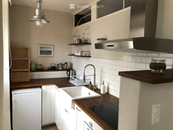 Joli studio entièrement meublé au Locle 3