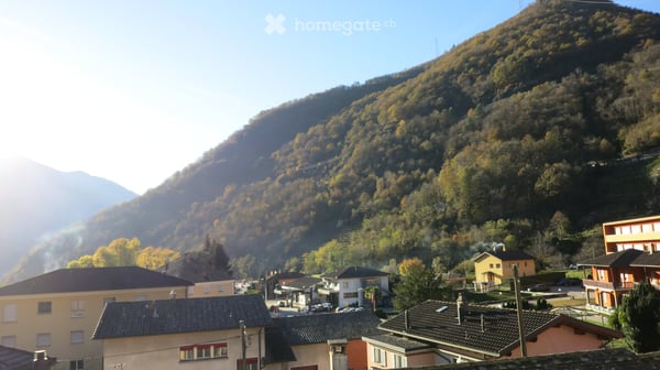 Appartamento con grande terrazza - Dachwohnung im Grono 5