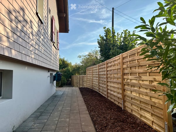 Charmantes 3.5-Zimmer-Haus u. Garten in Treiten zu vermieten 3