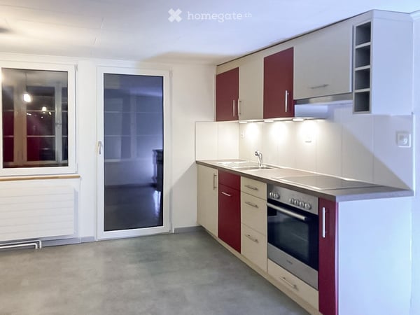 Gemütliche 2.5 Zimmer Dachwohnung (plus zwei kleine Zimmer) 3