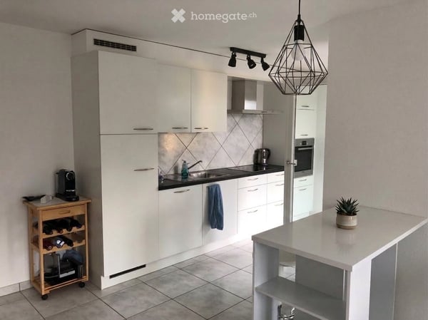 Magnifique appartement avec grand balcon à Sierre à louer. 2