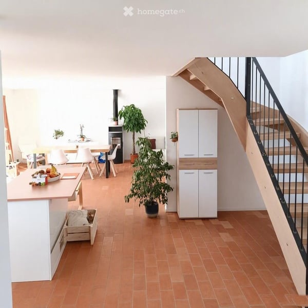 Charmante maison mitoyenne idéale pour une famille 4
