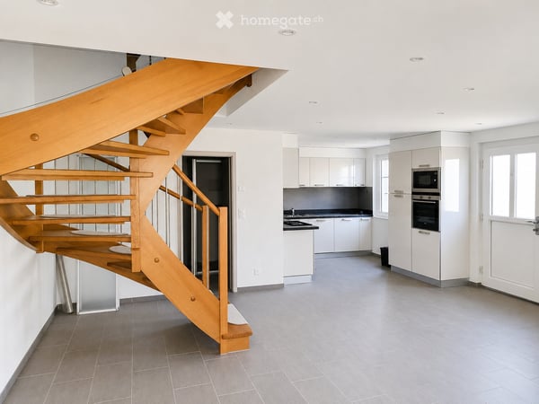 Charmant duplex 3 pièces de 85 m² à Tolochenaz 1