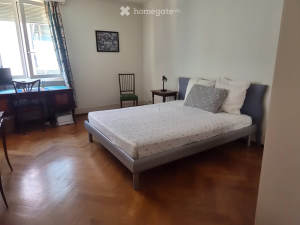 Chambre spacieuse à sous-louer 1er octobre 4