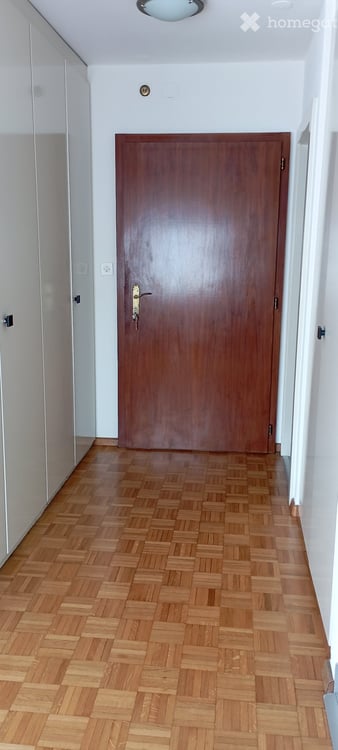 **Urgent départ pro. à l'étranger** 4