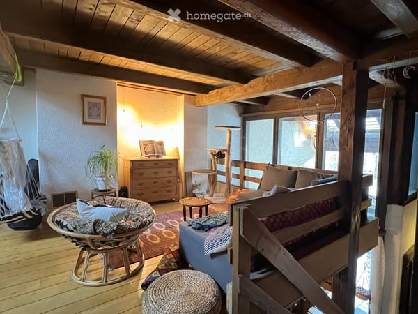 Charmant appartement de 5 pièces dans une ferme rénovée 1
