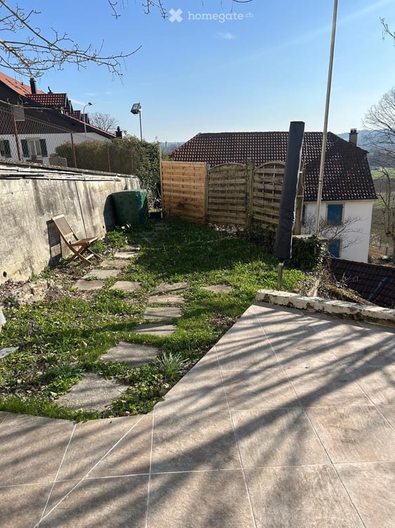 Appartement 4 pièces avec terrasse et jardinet Courtedoux 5