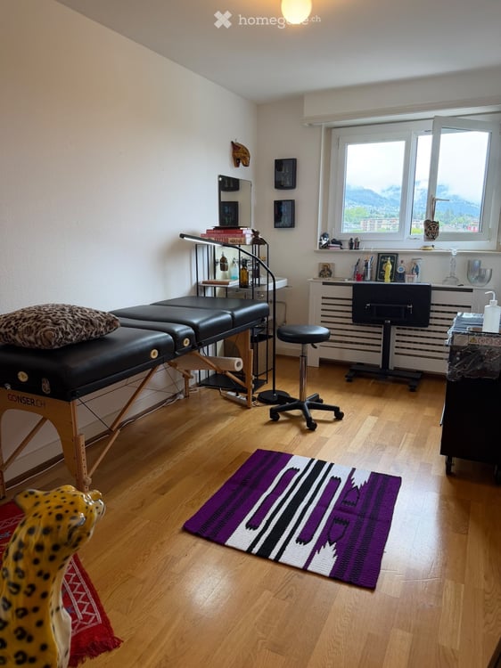 Charmant petit bureau à louer au coeur de Vevey 2