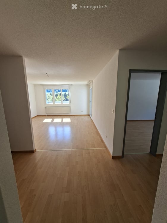 A louer magnifique appartement attique à Moutier 3 pce 2