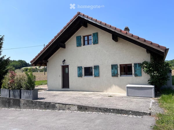 Petite maison de 2,5 pièces à louer à Bussy-sur-Moudon 1