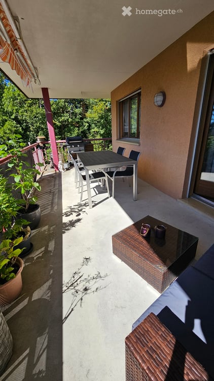 Wohnung 2Zi + 2 Garagen zu vermieten 5