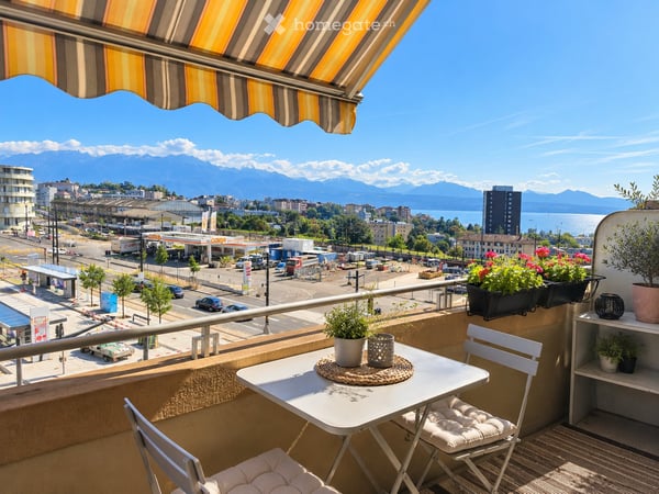 Reprise de bail Lumineux 2.5 pièces de 61 m² avec balcon 1