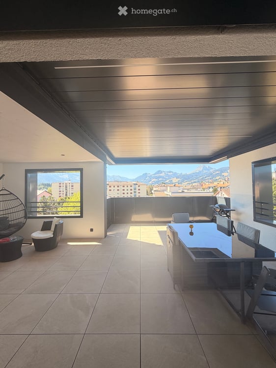 Appartement 2,2 pièces de standing en attique 3