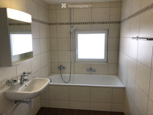 Bel appartement de 3.5 pièces dans un petit immeuble 3