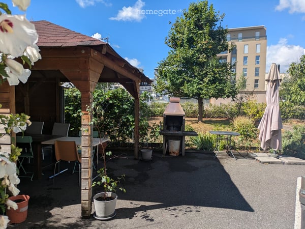 2,5 pièces rénové avec jardin à Delémont 2