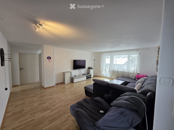 Top Lage 4.5-Zimmer Wohnung mit Wintergarten & Garage 4