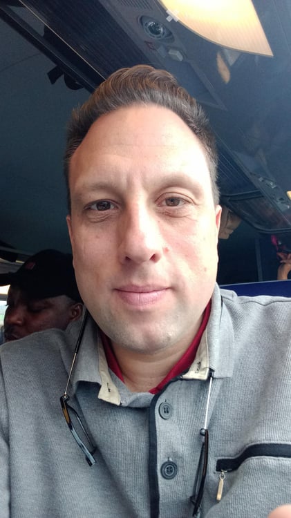 Homme serieux et discret cherche chambre en colocation 13