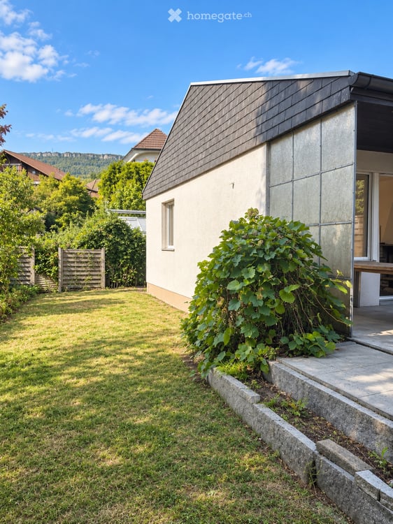 Zu vermieten - Haus mit Garten, Terrasse und Garage 2