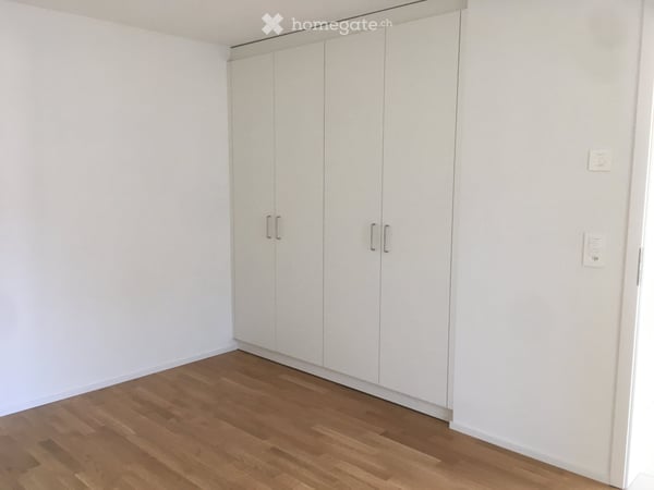 Appartement récent de 2,5 pièces avec vue sur les montagnes 3