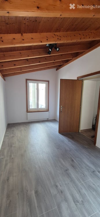 Bel appartement de 2.5 pces à Noiraigue 4