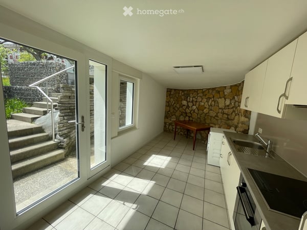 Chambre, cuisine, salle de bain et jardin 1