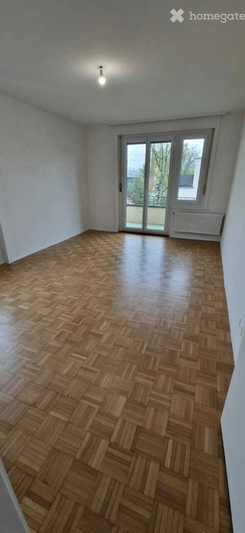 Appartement de 3.5 pièces avec balcon à louer Meyrin 2