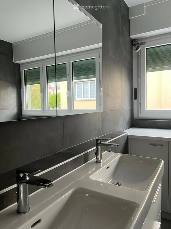 Appartement de 3.5 pièces avec balcon à louer Meyrin 3