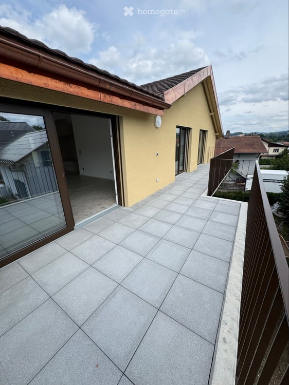 4½-Zimmer-Galeriewohnung in Wünnewil zu vermieten 5