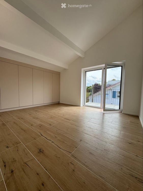 4½-Zimmer-Galeriewohnung in Wünnewil zu vermieten 4