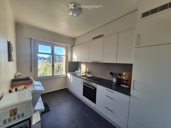 Sous-location - 3.5 pièces meublé avec balcon - Lausanne 3